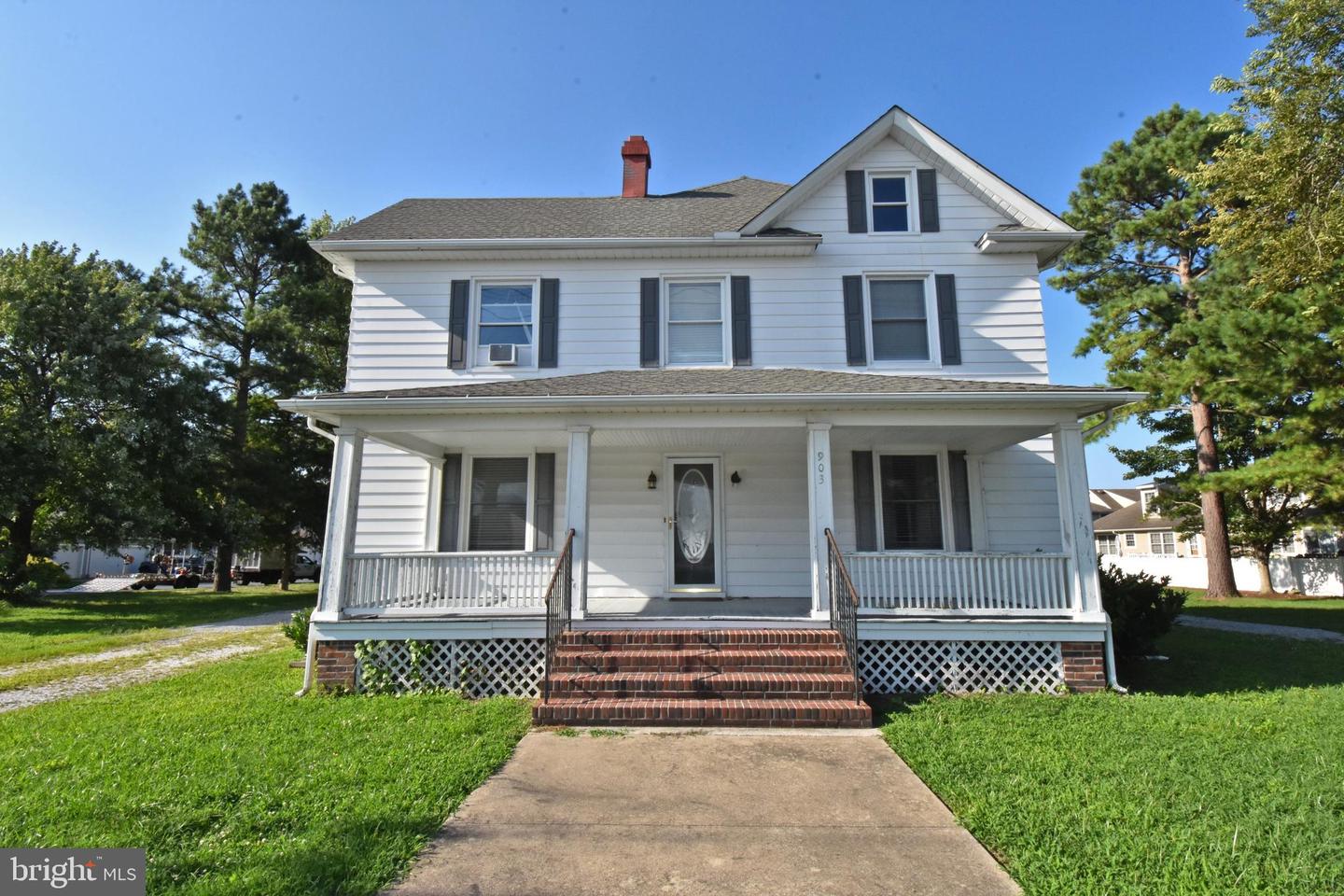 903 Johnson Rd Property Photo 1