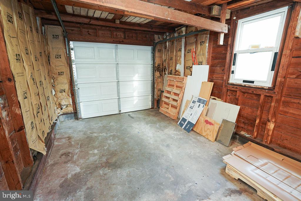 512 Sheldon Ave Property Photo 25