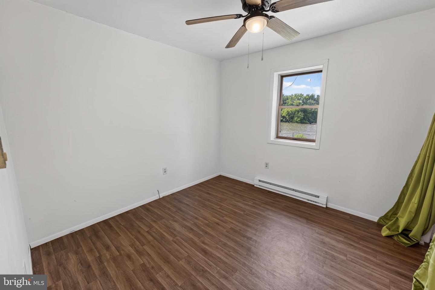403 Rose St Property Photo 28