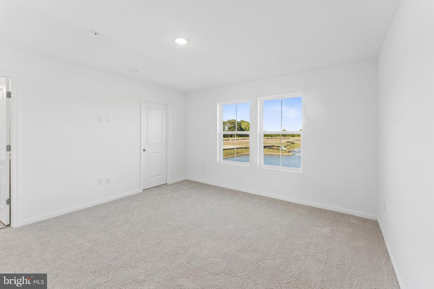 313 Clement Loop Property Photo 14