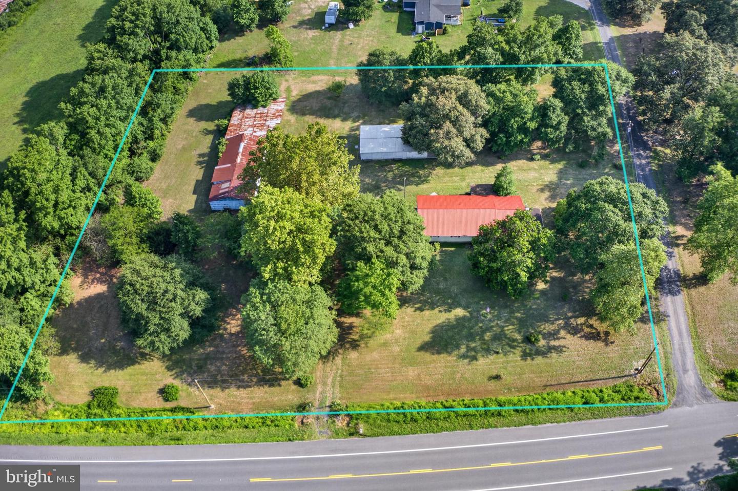 33997 E LINE RD