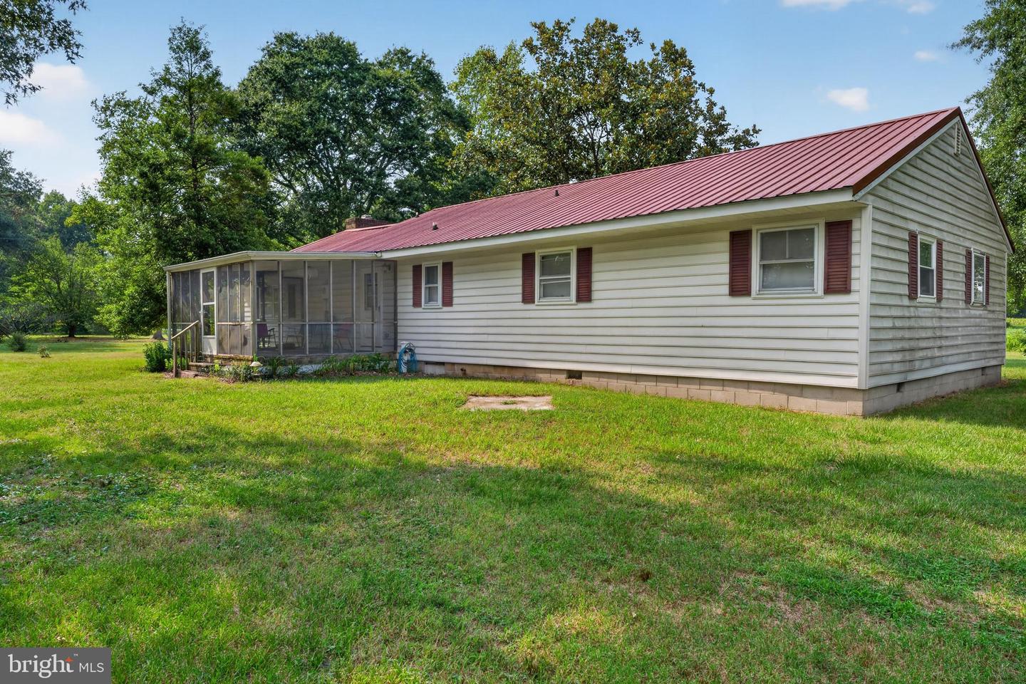 33997 E Line Rd Property Photo 4