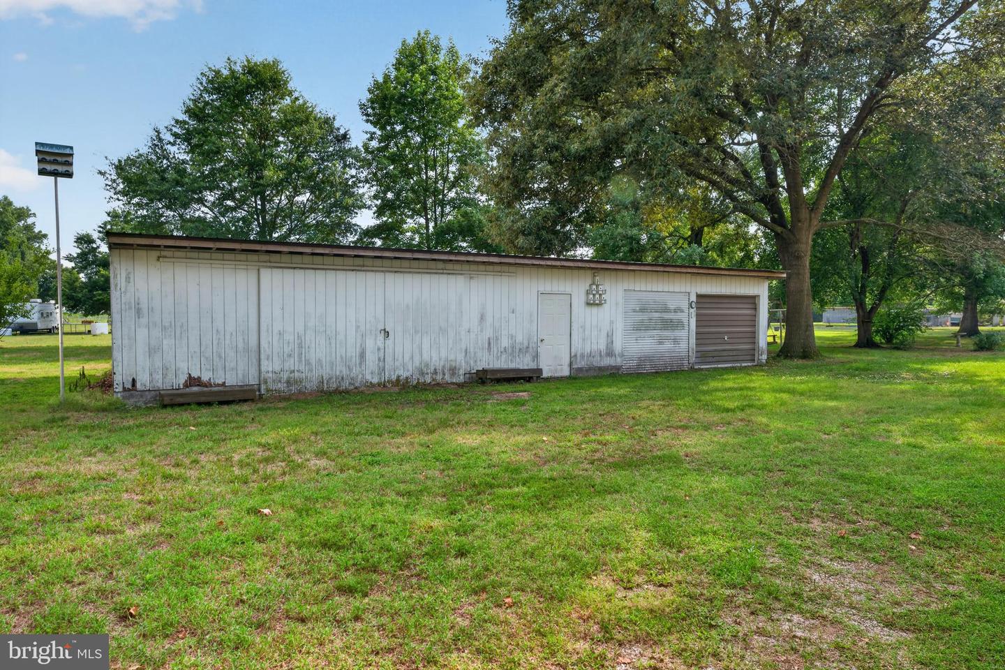 33997 E Line Rd Property Photo 5