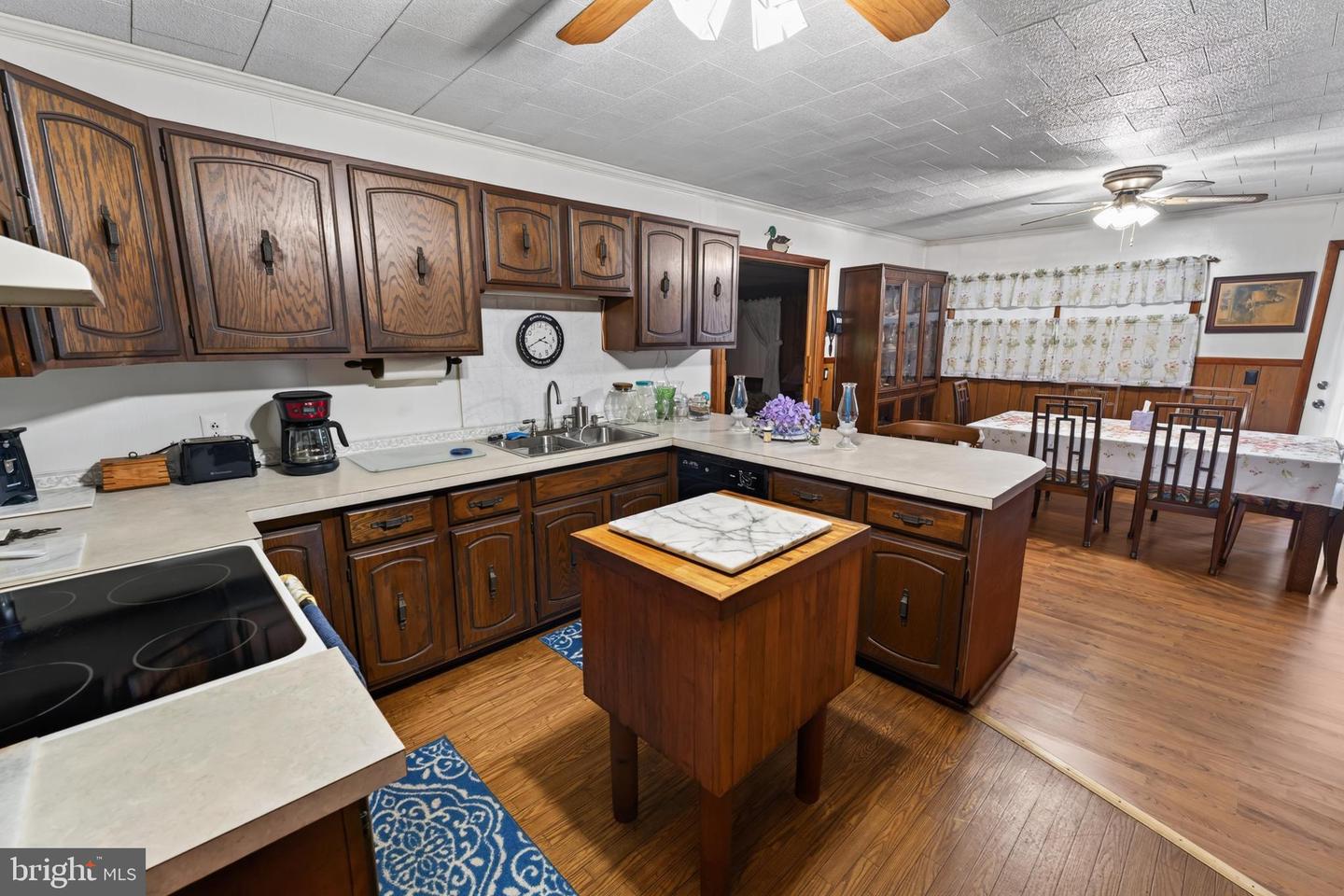 33997 E Line Rd Property Photo 13