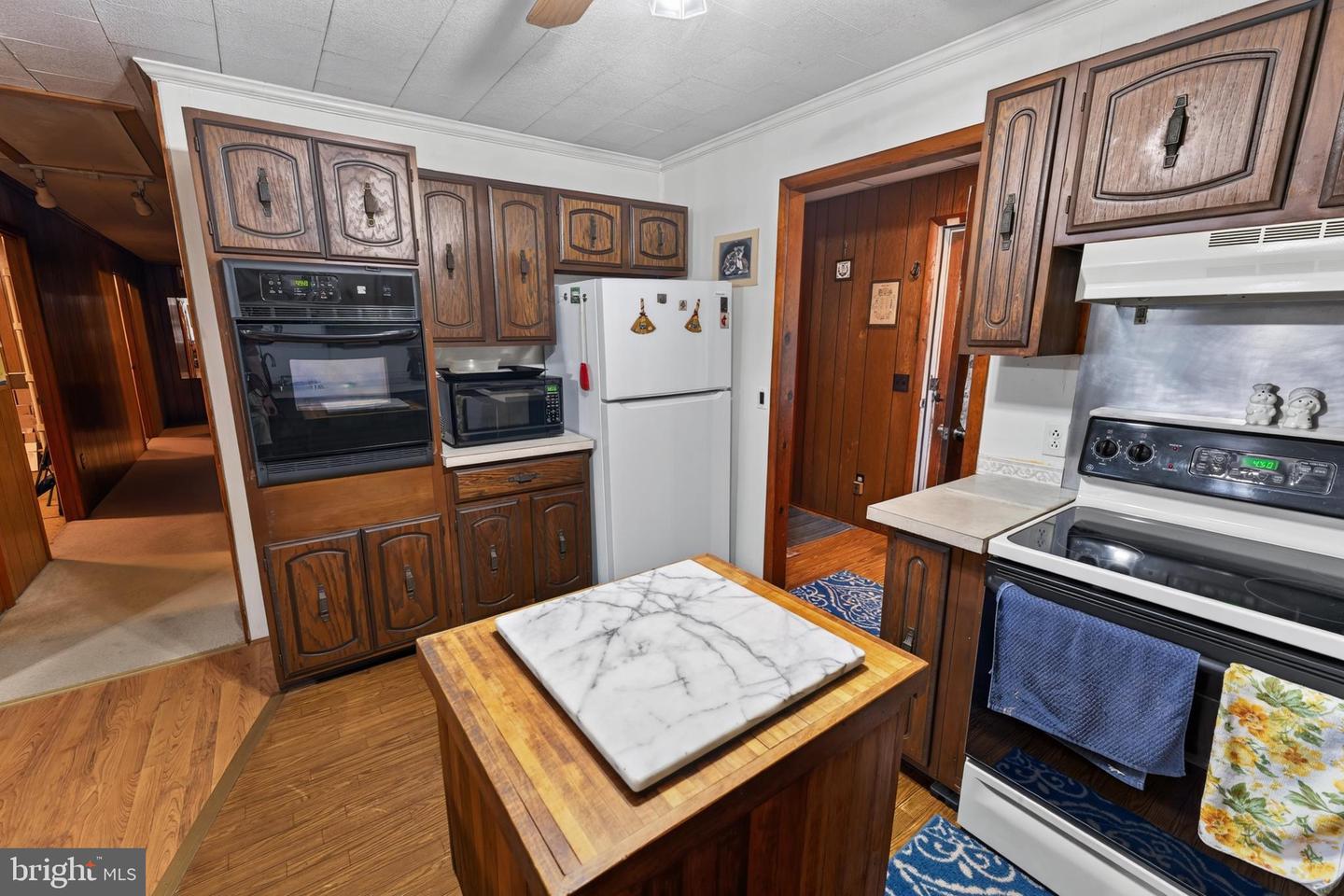 33997 E Line Rd Property Photo 15