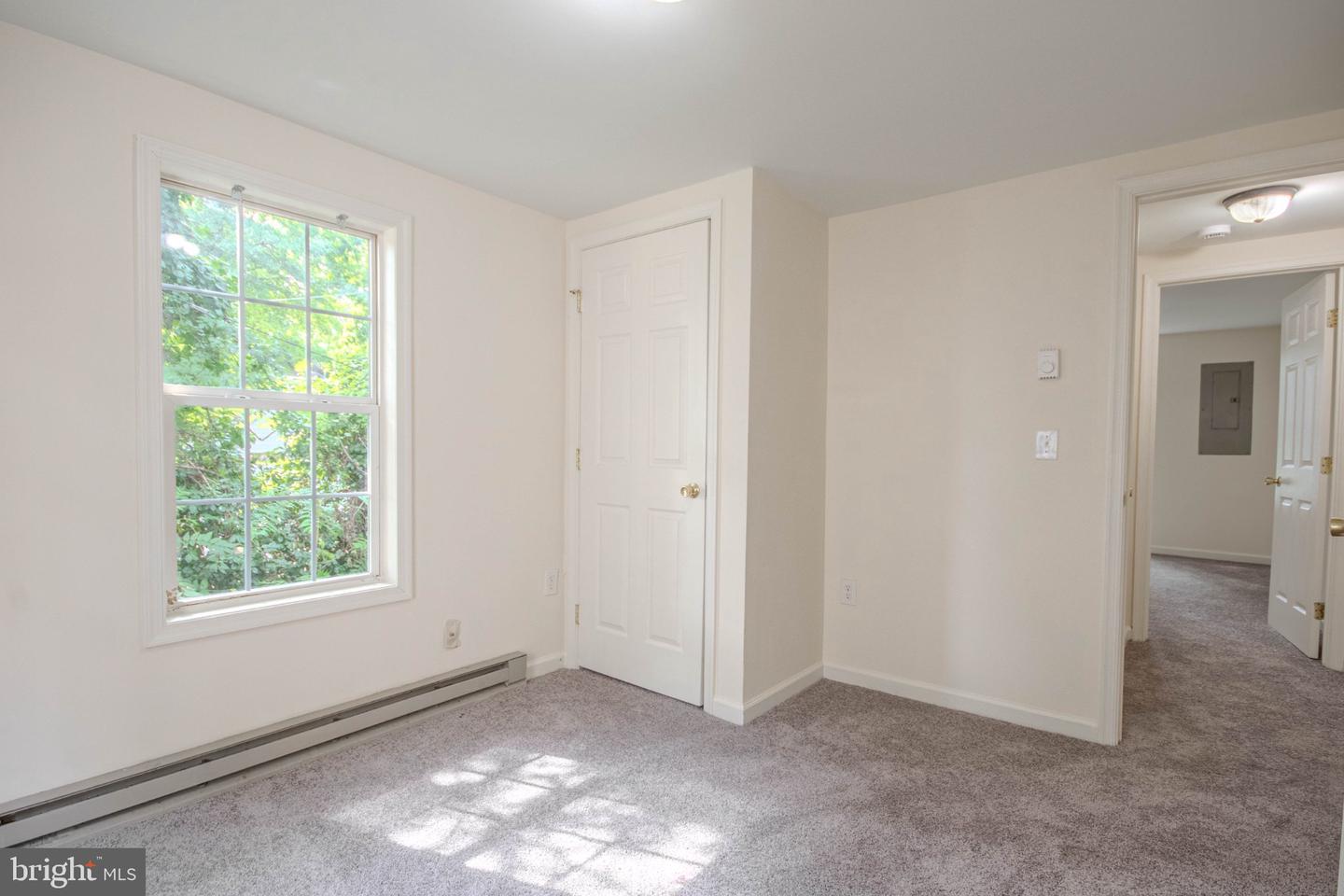 403 Newton Ter Property Photo 15