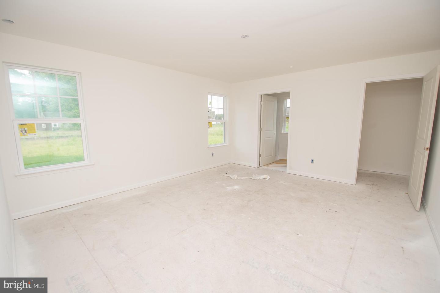 34910 Main St Property Photo 7