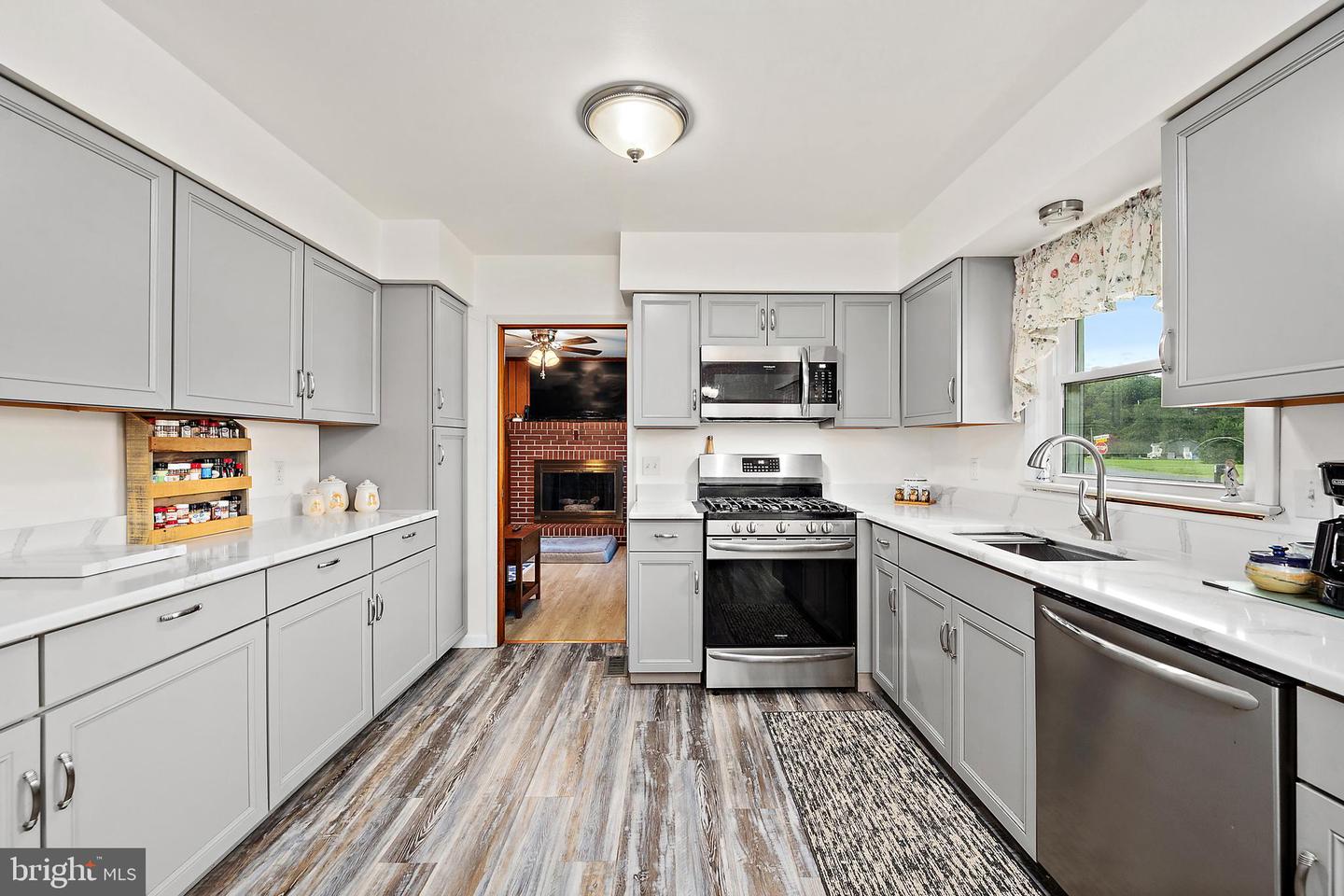 6986 Bent Pine Rd Property Photo 11