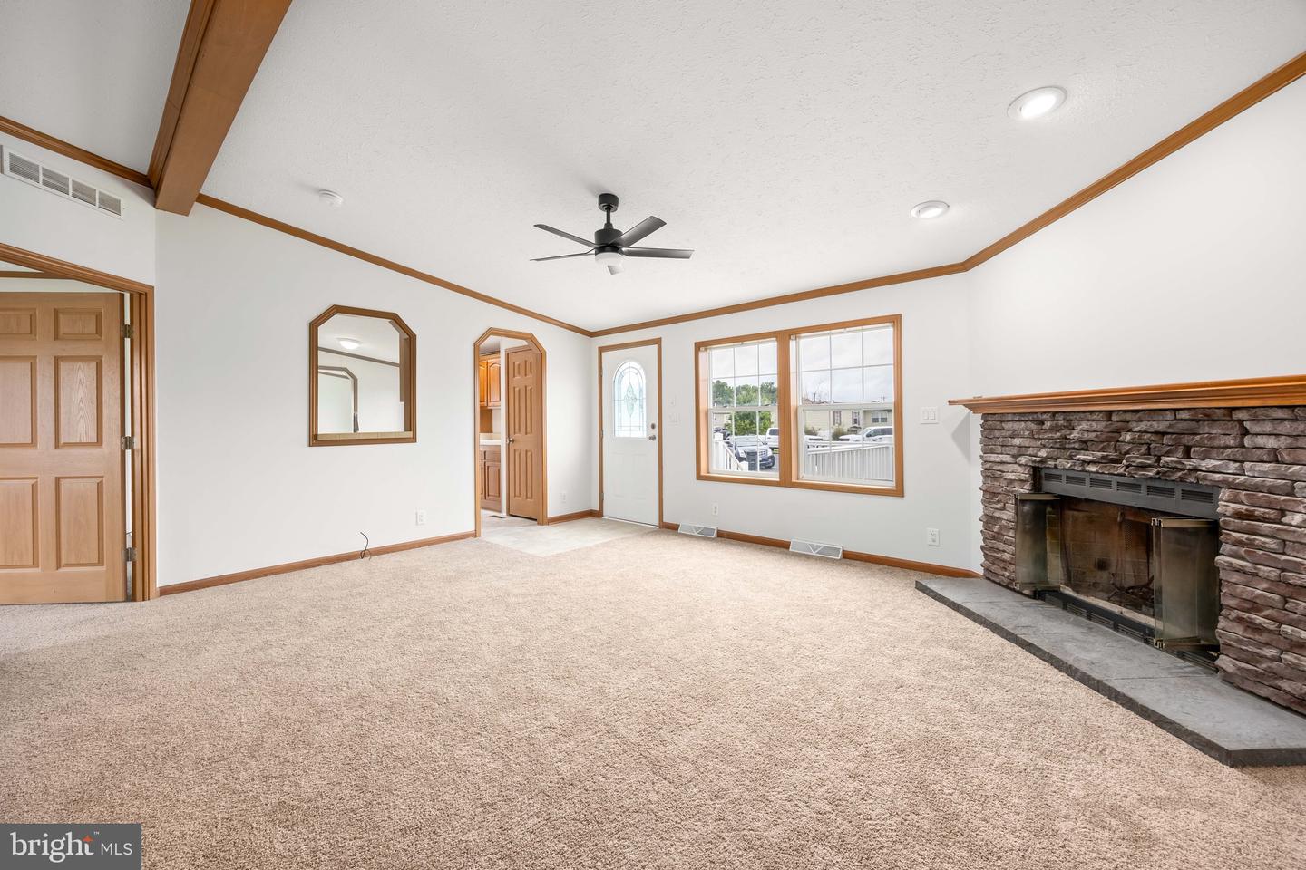 35183 Diva Ct Property Photo 7