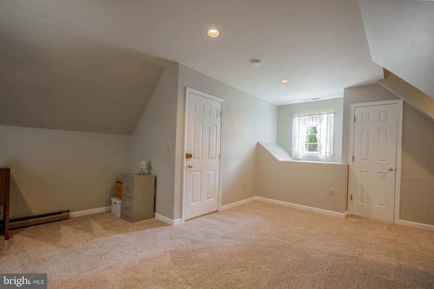 115 Autumn Ln Property Photo 35