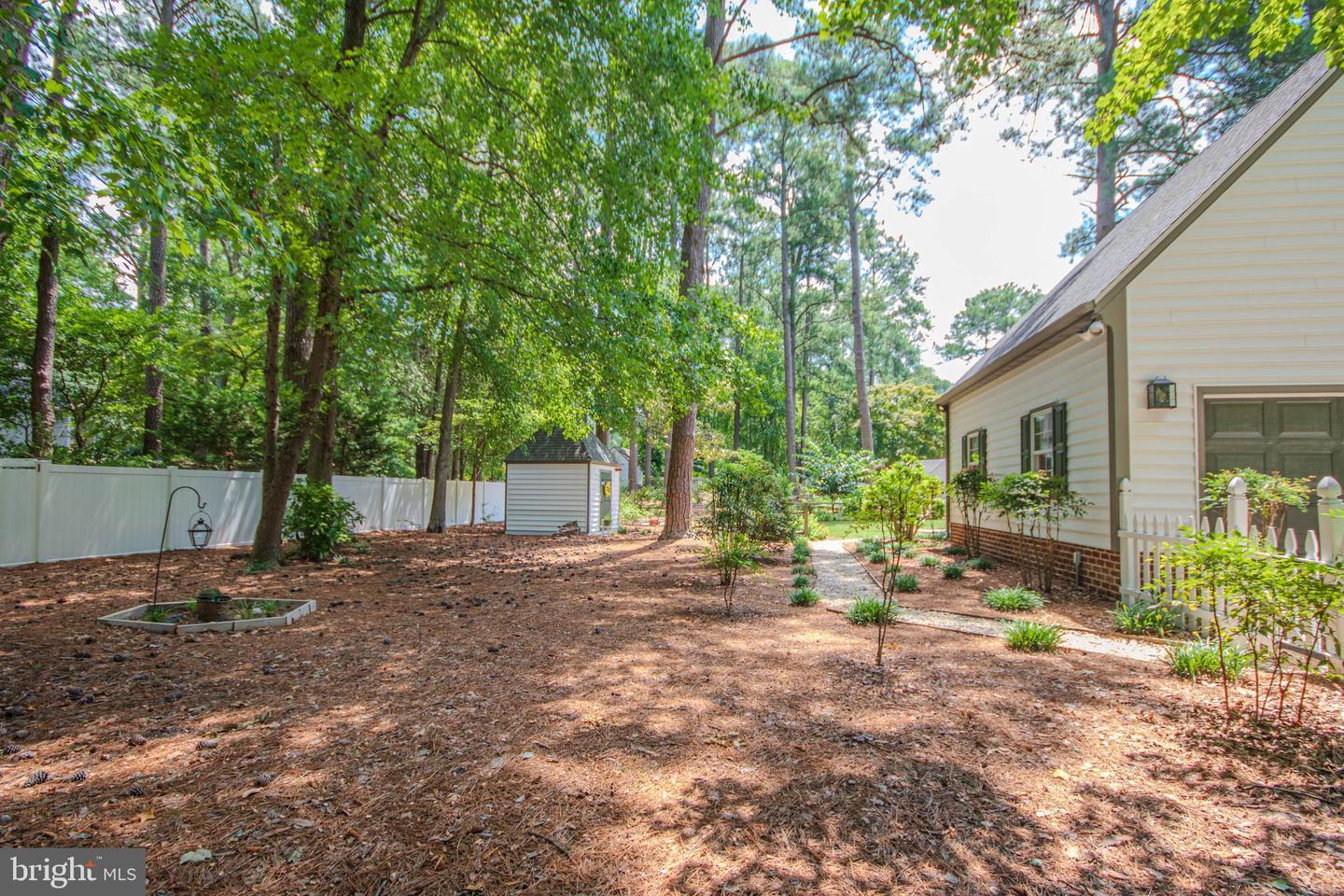 115 Autumn Ln Property Photo 48