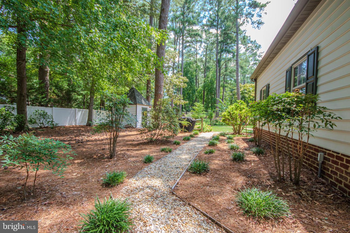 115 Autumn Ln Property Photo 49