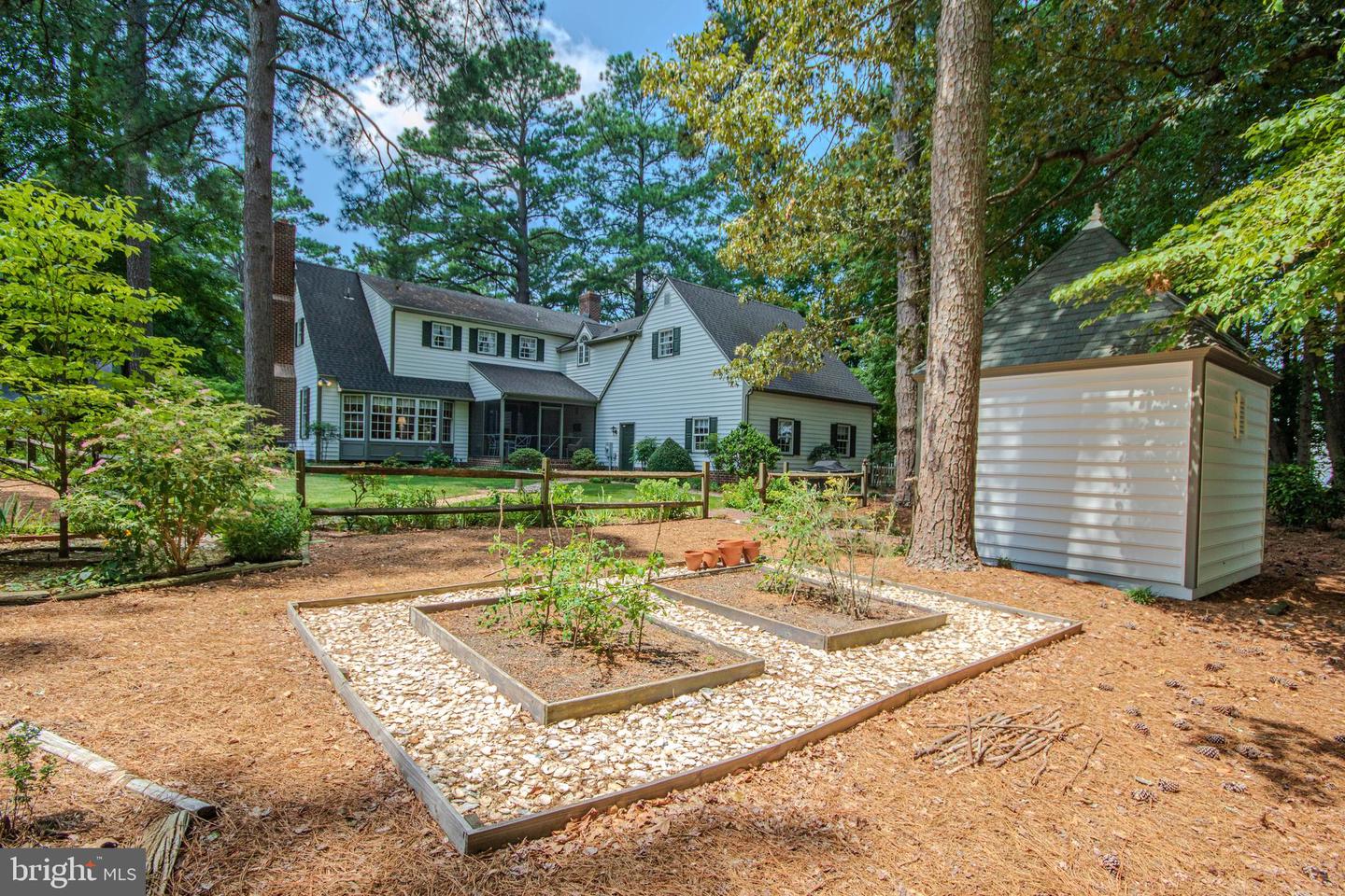 115 Autumn Ln Property Photo 54
