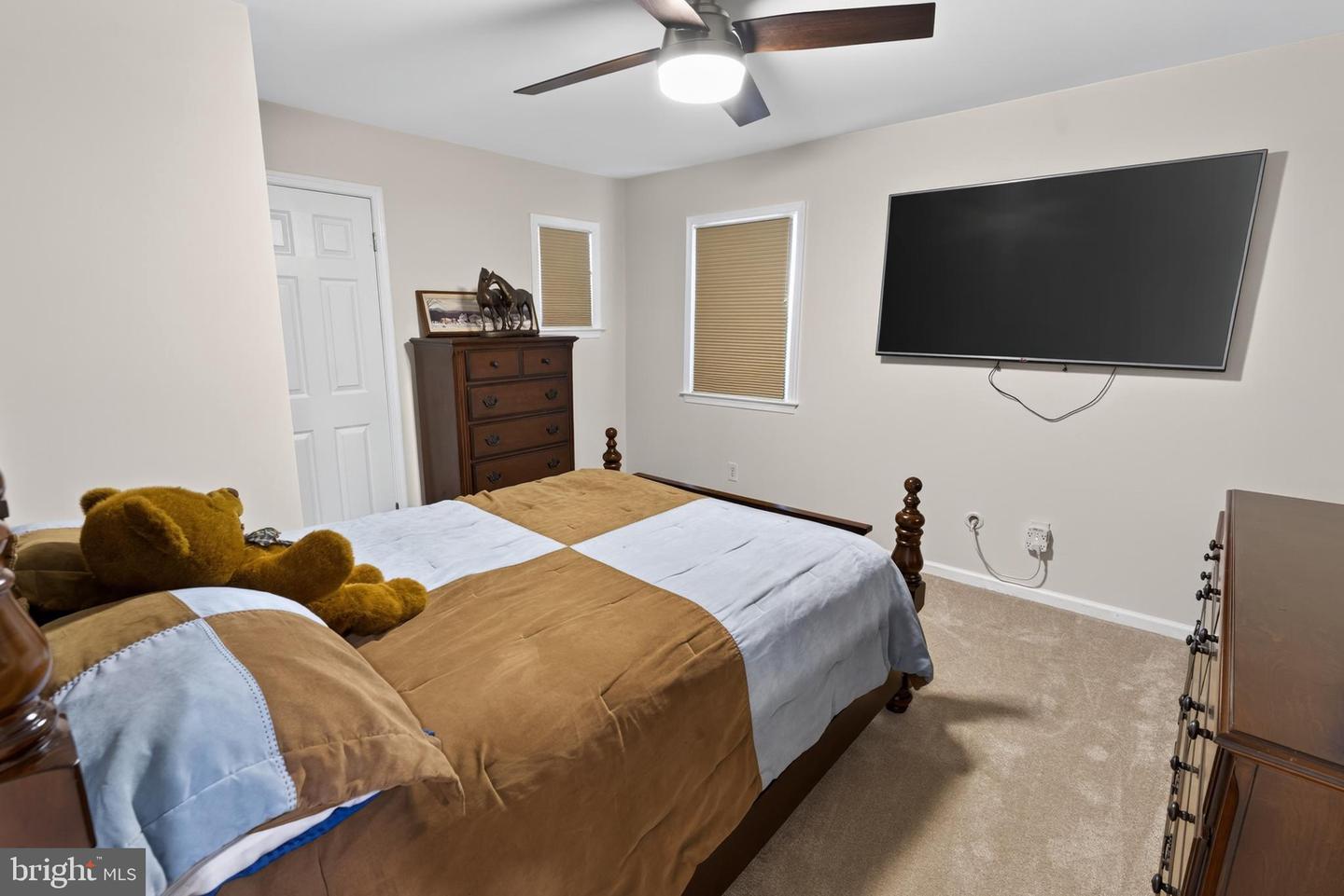 5545 Nithsdale Dr Property Photo 31