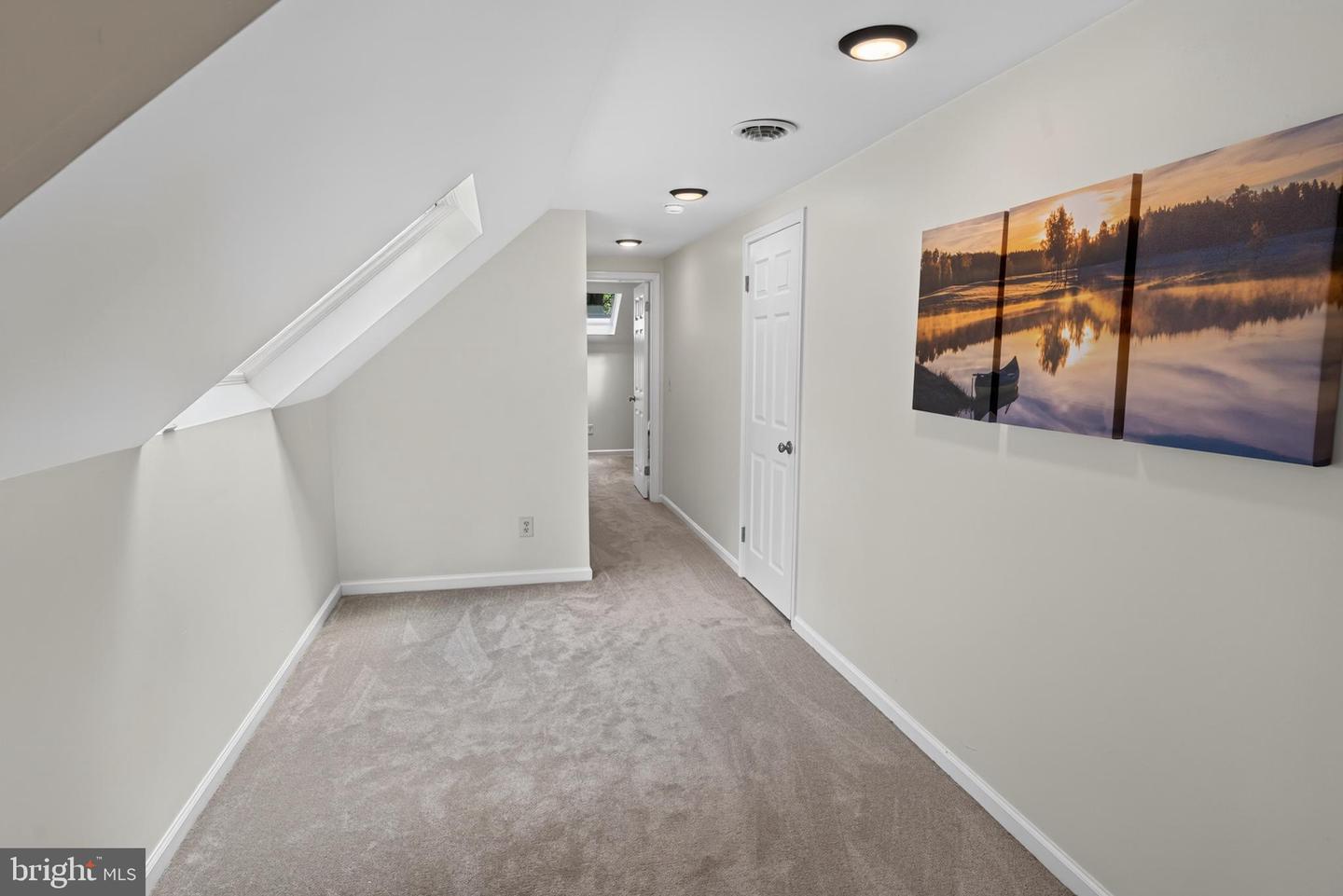 5545 Nithsdale Dr Property Photo 34