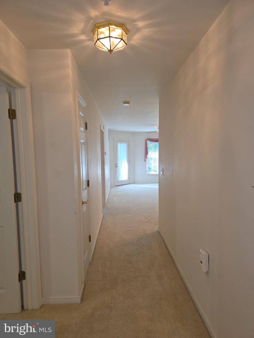 1105 S Schumaker Dr #b-106 Property Photo 5