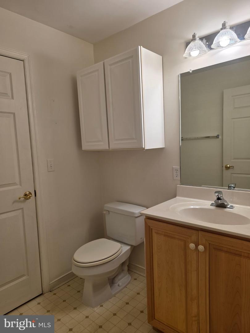 1105 S Schumaker Dr #b-106 Property Photo 7