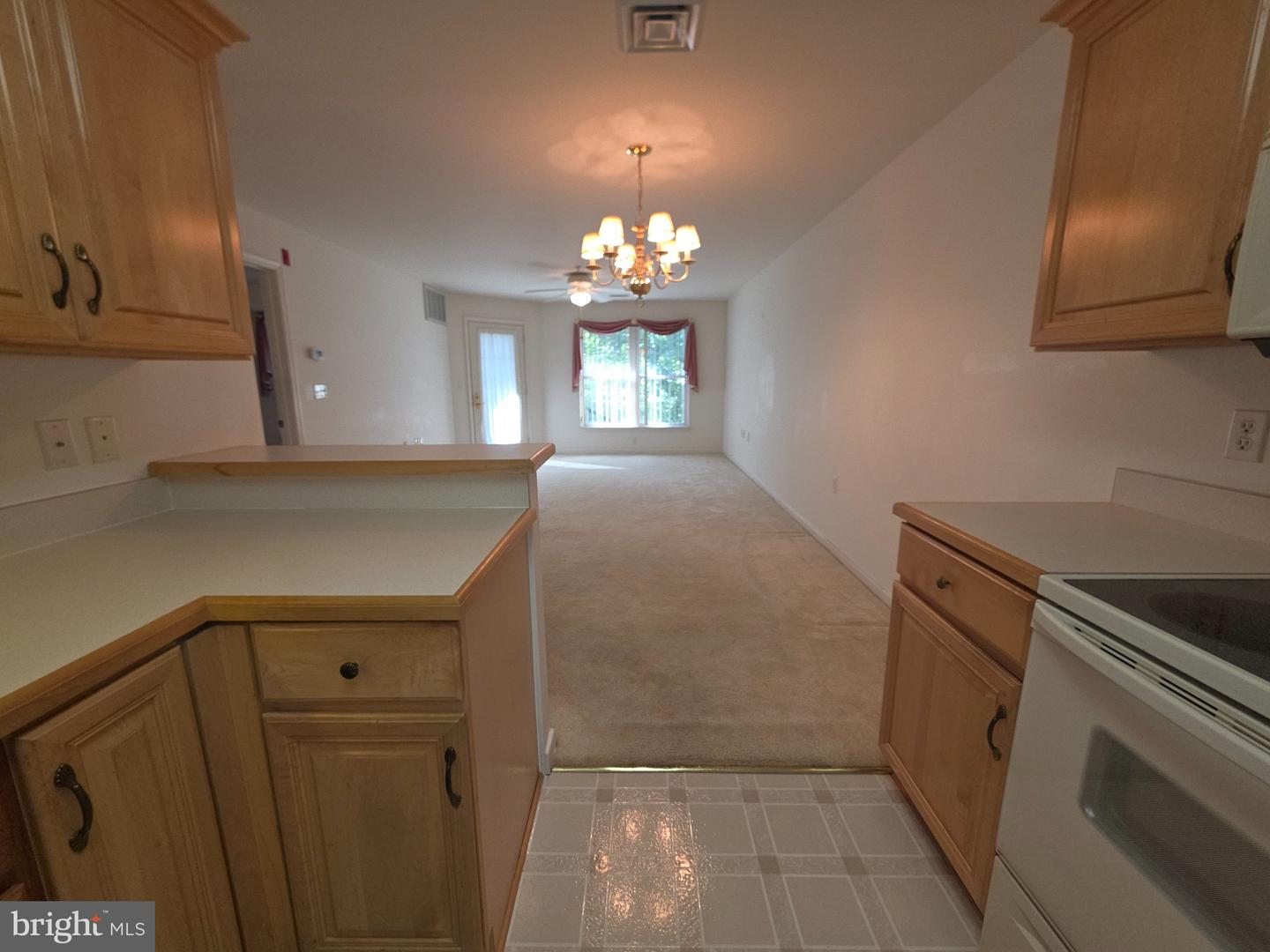 1105 S Schumaker Dr #b-106 Property Photo 13