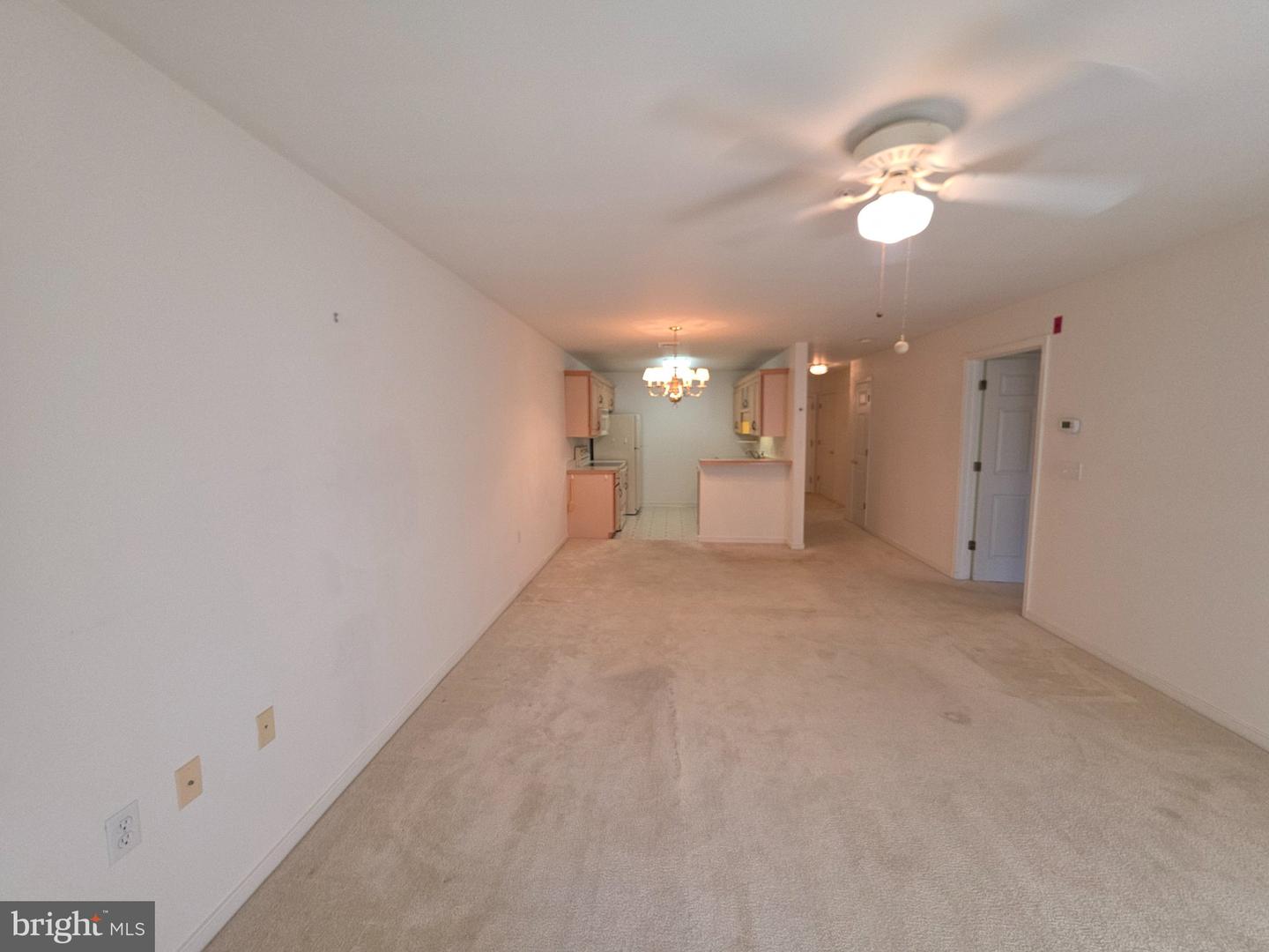1105 S Schumaker Dr #b-106 Property Photo 14