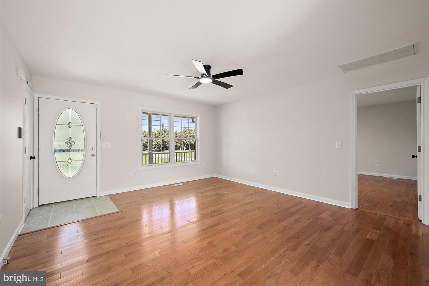 27809 Waller Rd Property Photo 8