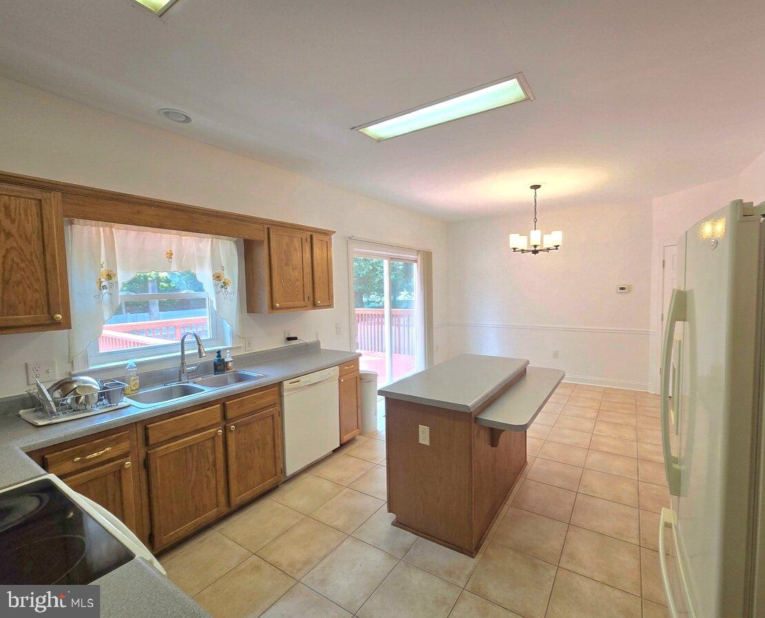 629 S Camden Ave Property Photo 7