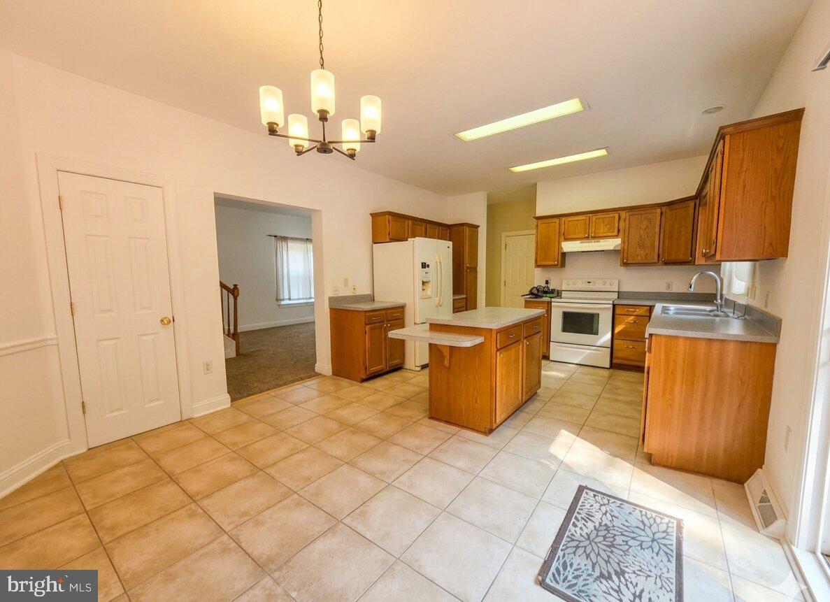 629 S Camden Ave Property Photo 8