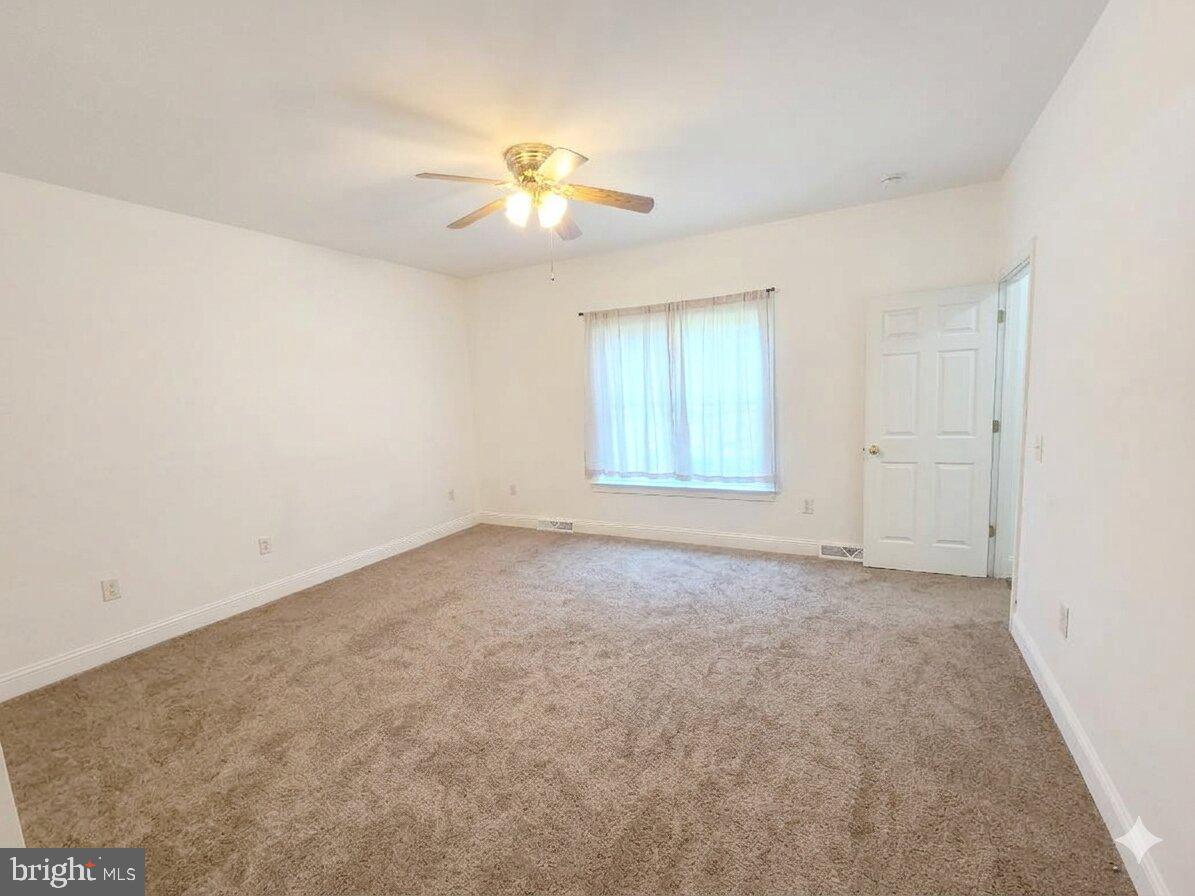 629 S Camden Ave Property Photo 12