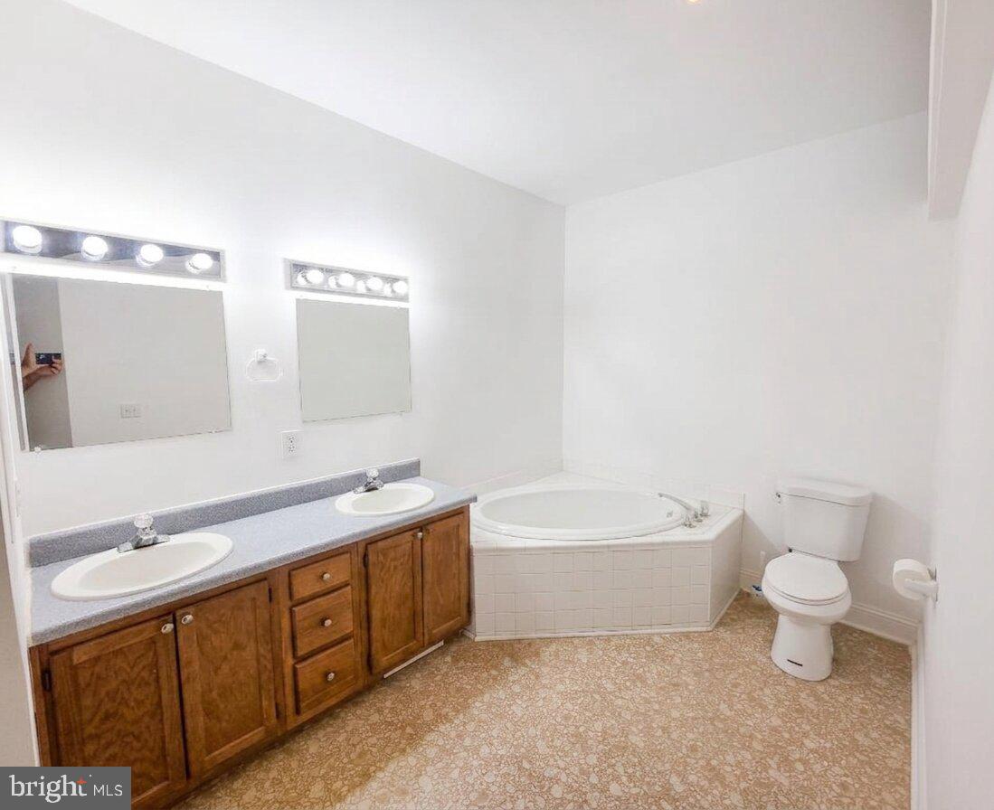 629 S Camden Ave Property Photo 13