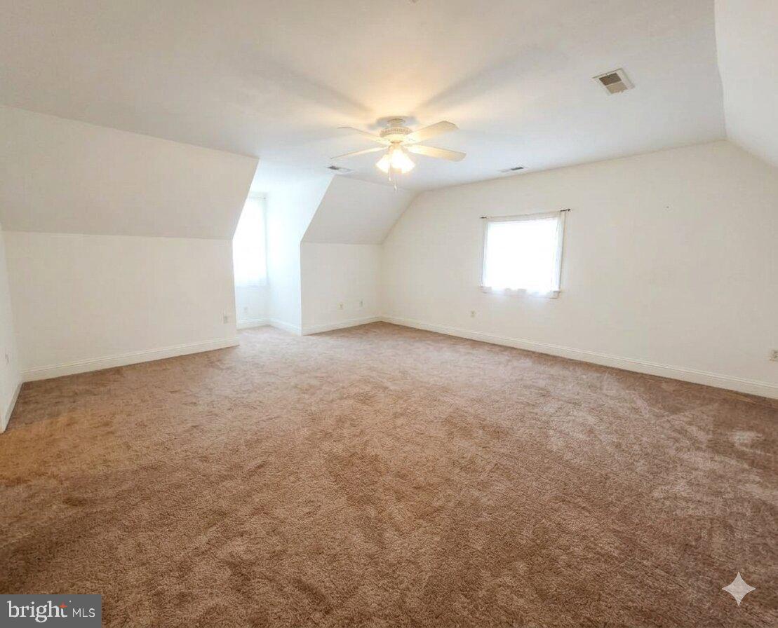 629 S Camden Ave Property Photo 15
