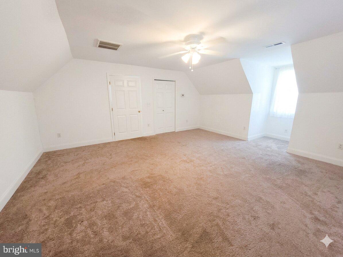 629 S Camden Ave Property Photo 16