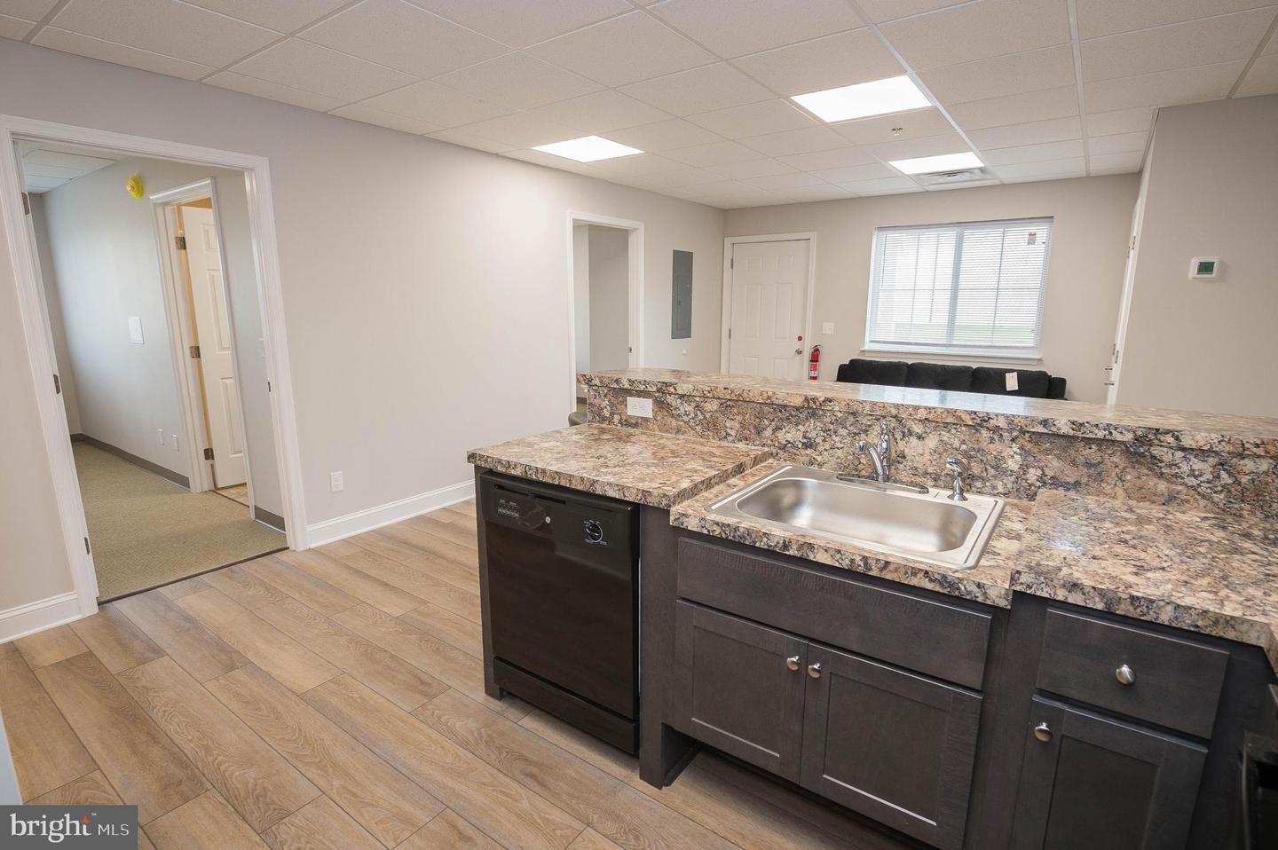 123 Bateman St #4-412a Property Photo 17