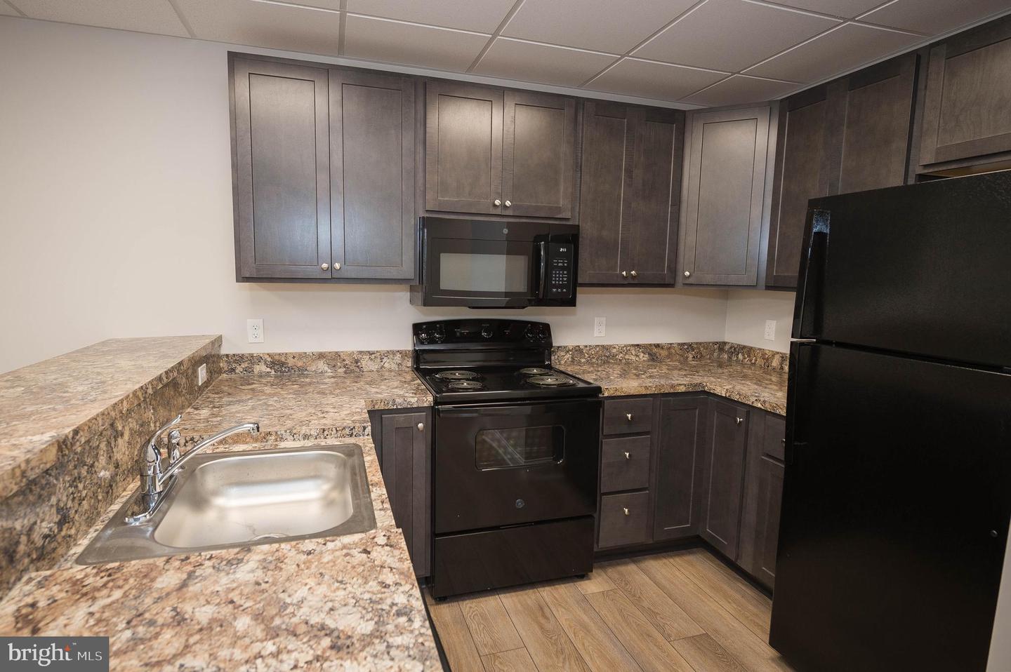 123 Bateman St #4-412a Property Photo 24