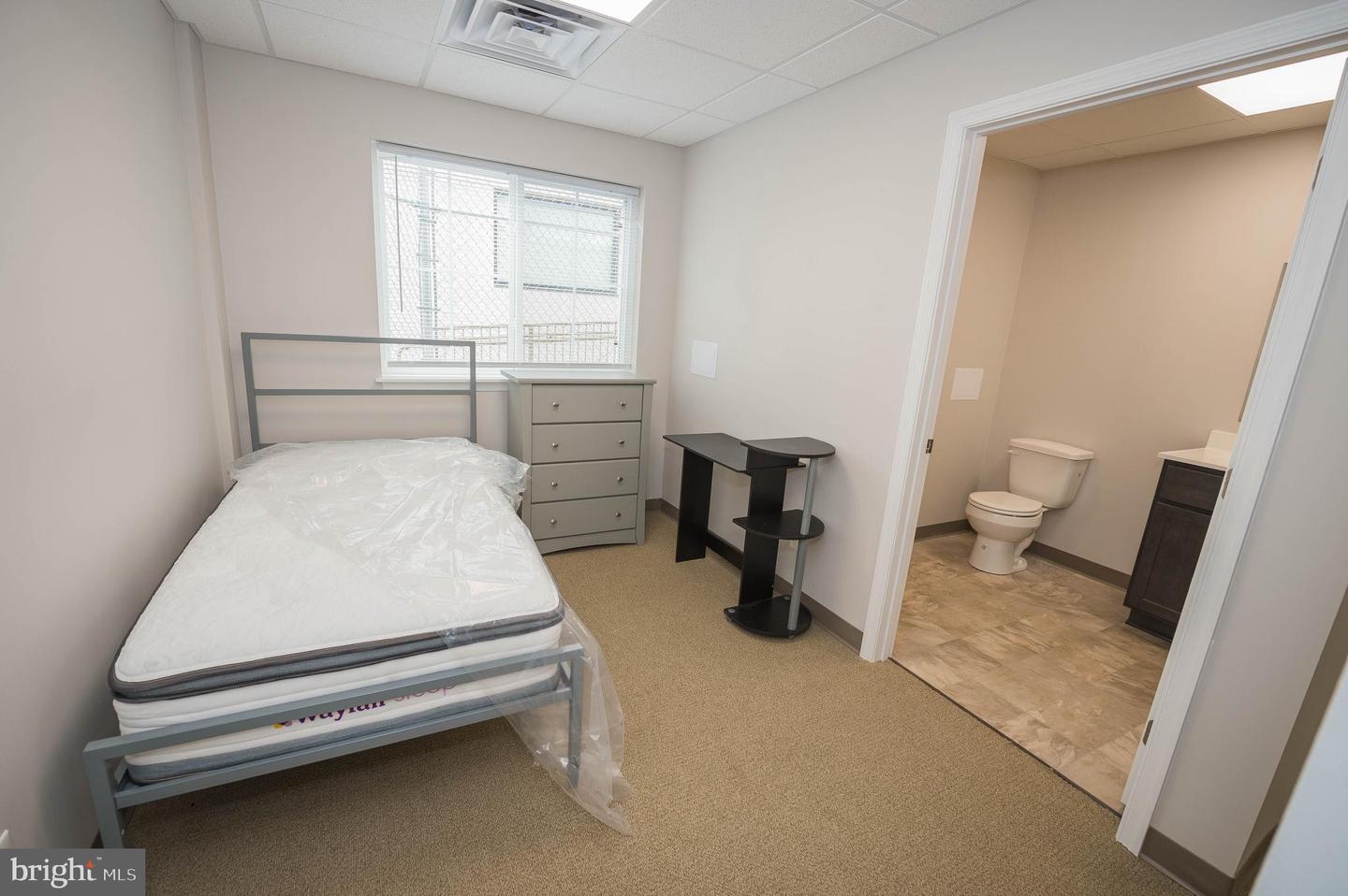 123 Bateman St #4-412a Property Photo 32
