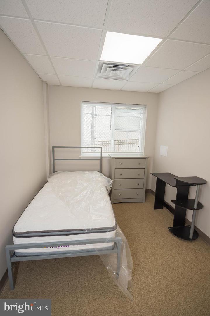 123 Bateman St #4-412a Property Photo 33