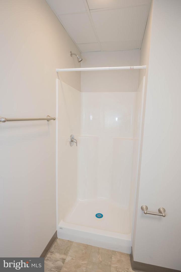 123 Bateman St #4-412a Property Photo 39