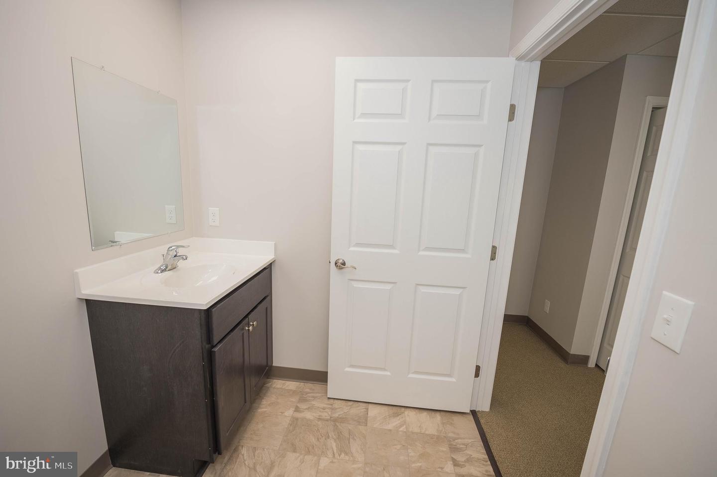 123 Bateman St #4-412a Property Photo 41