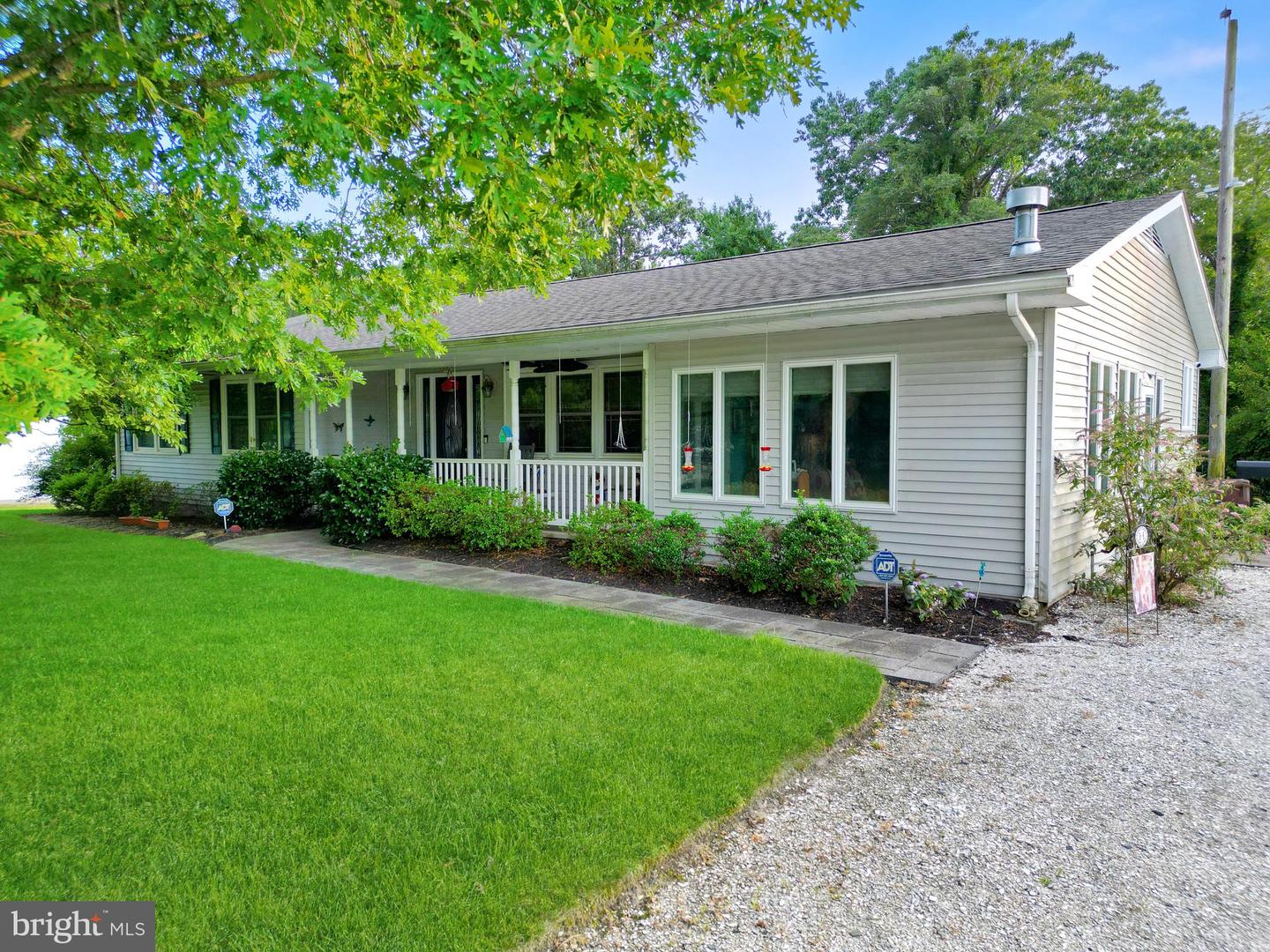 512 Corporation Rd Property Photo 1