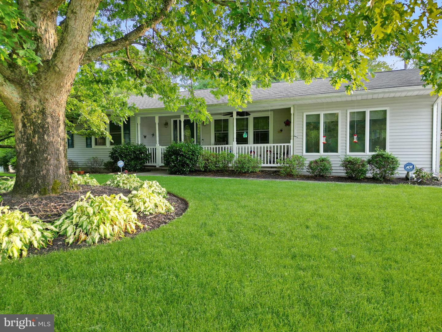 512 Corporation Rd Property Photo 2