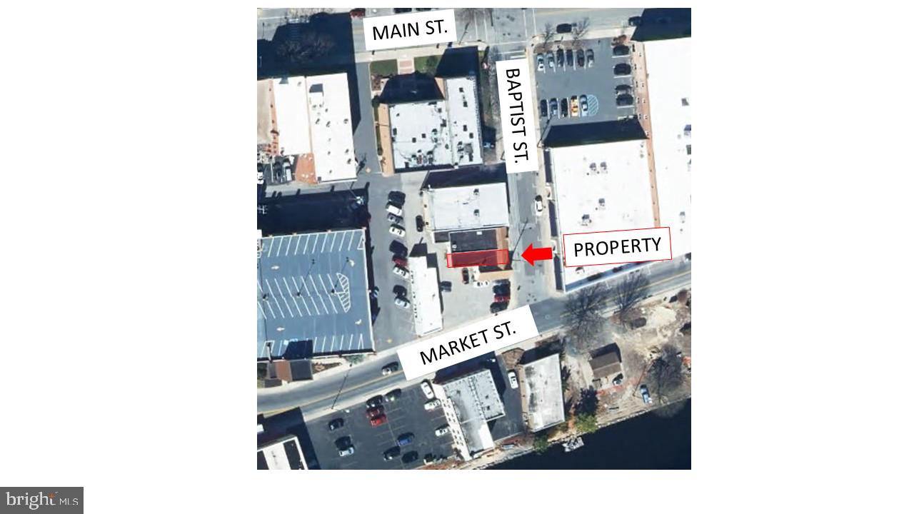 114 Baptist St Property Photo 2