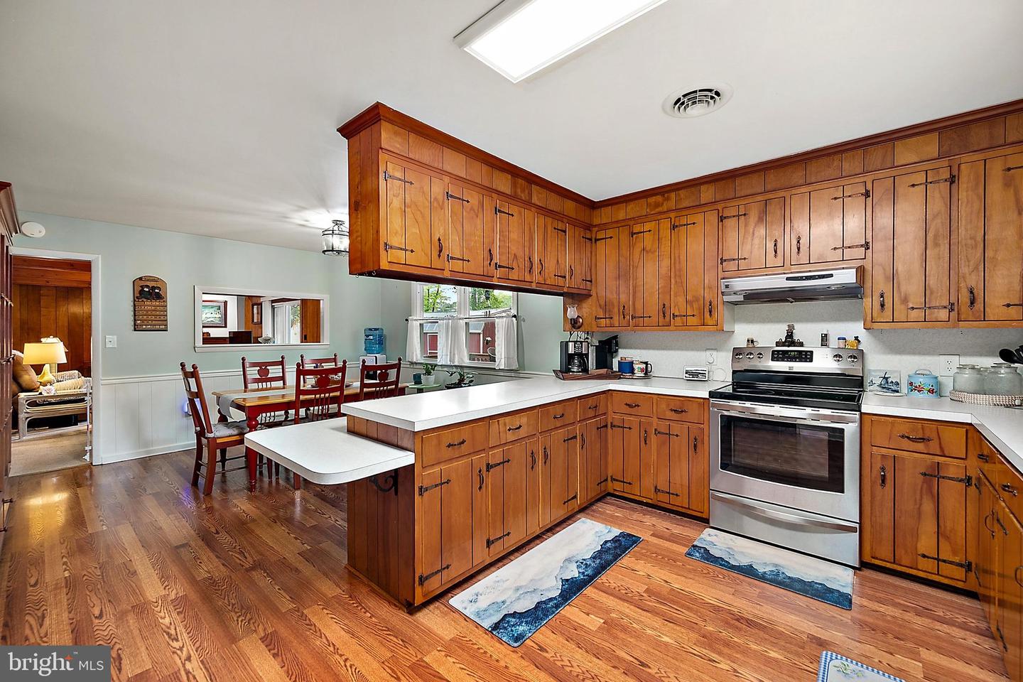 100 Barbara Ave Property Photo 23