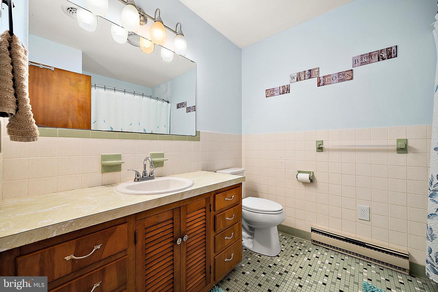 100 Barbara Ave Property Photo 37
