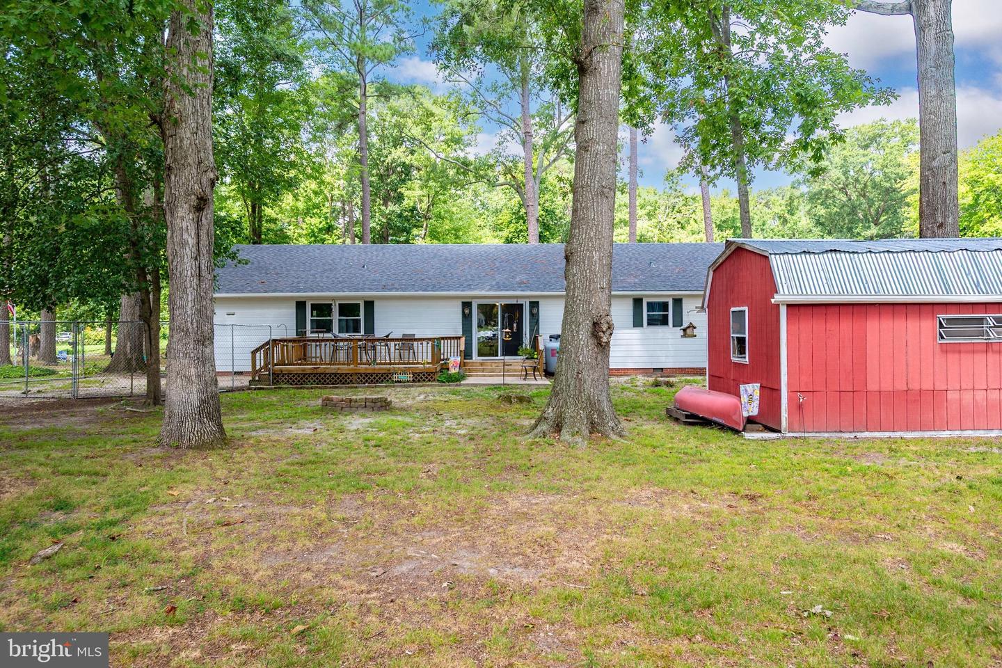 100 Barbara Ave Property Photo 54