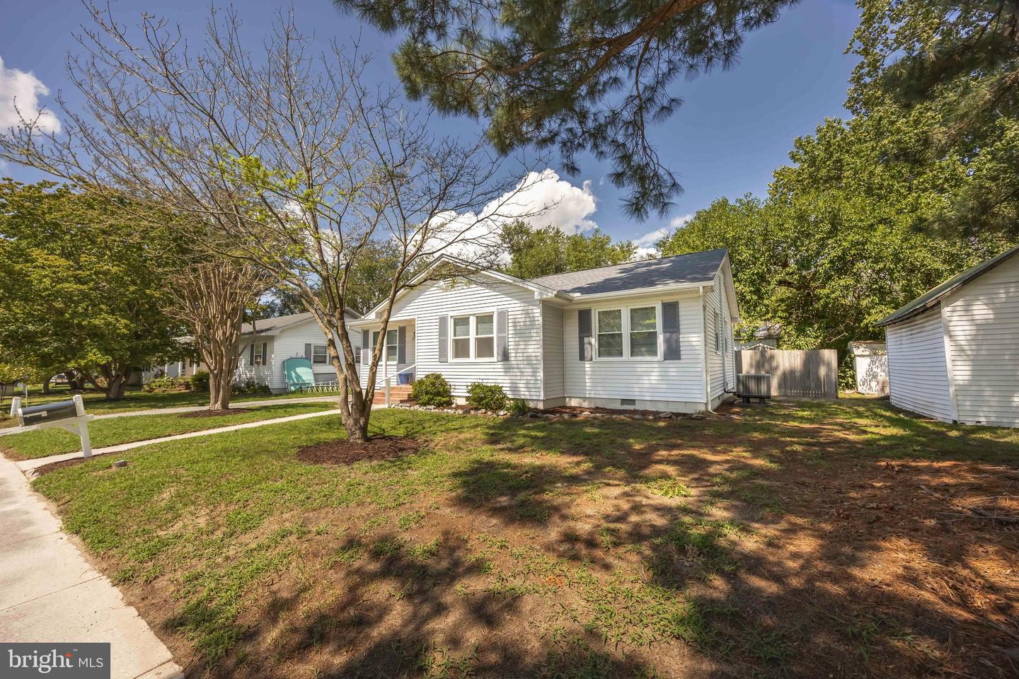 509 Juniper St Property Photo 2