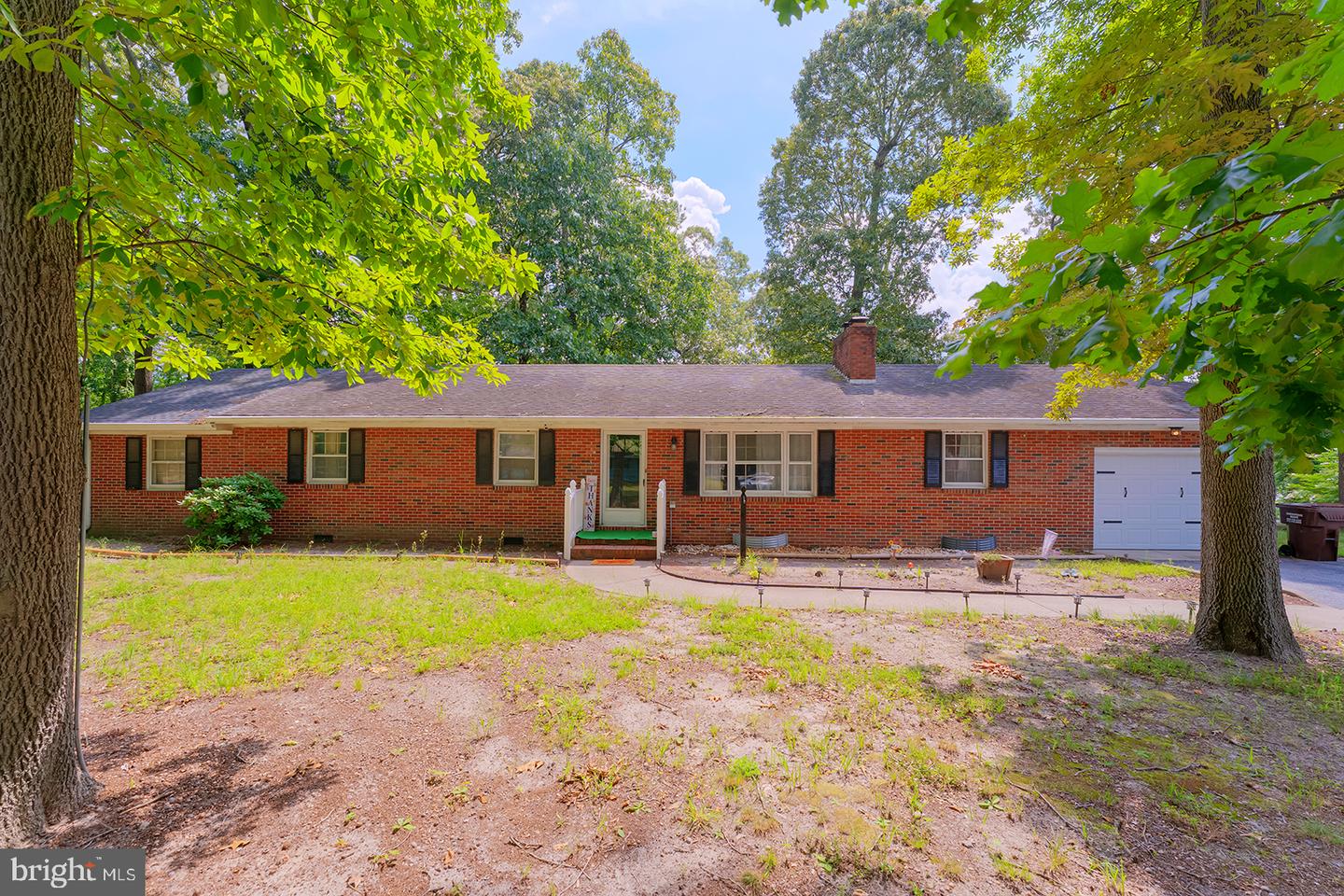 1211 FLAMINGO DR