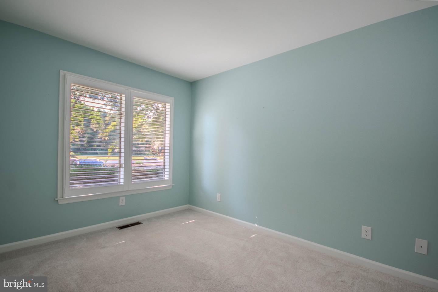650 River Oak Ct #b-10 B Property Photo 5