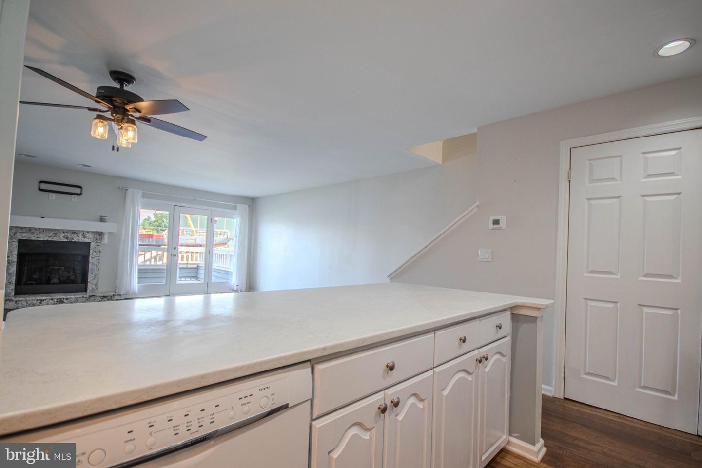650 River Oak Ct #b-10 B Property Photo 7