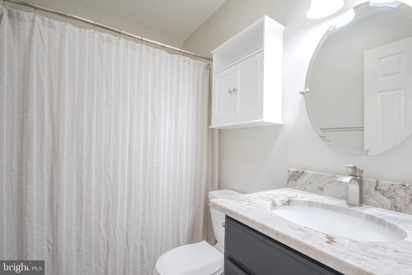 650 River Oak Ct #b-10 B Property Photo 8