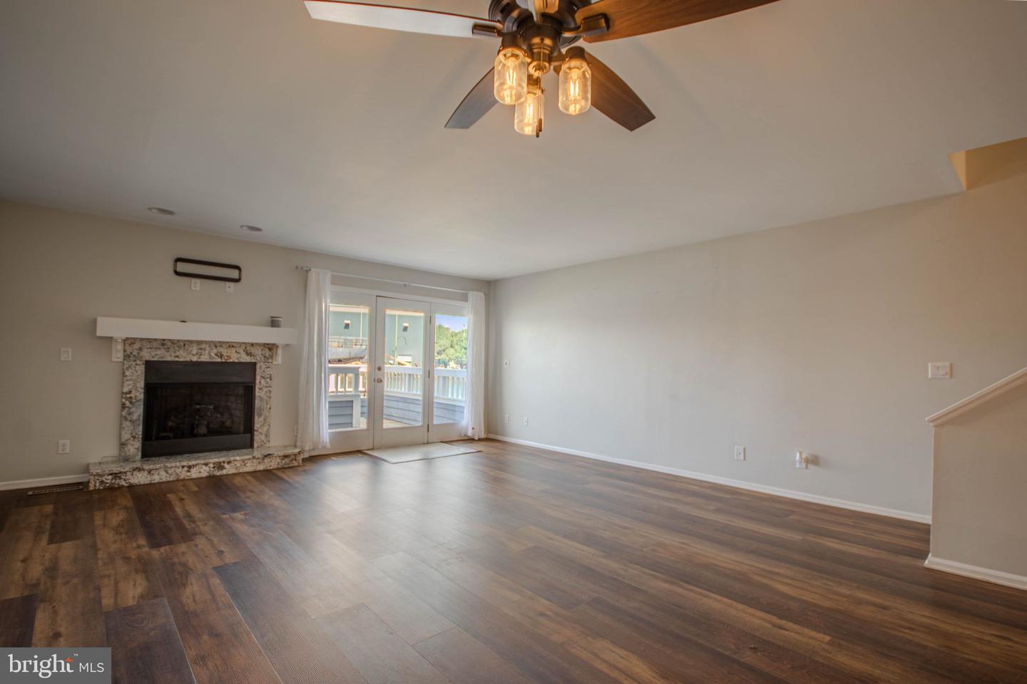 650 River Oak Ct #b-10 B Property Photo 17