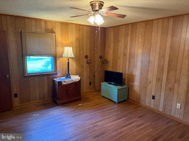 4099 Meadow Bridge Rd Property Photo 17
