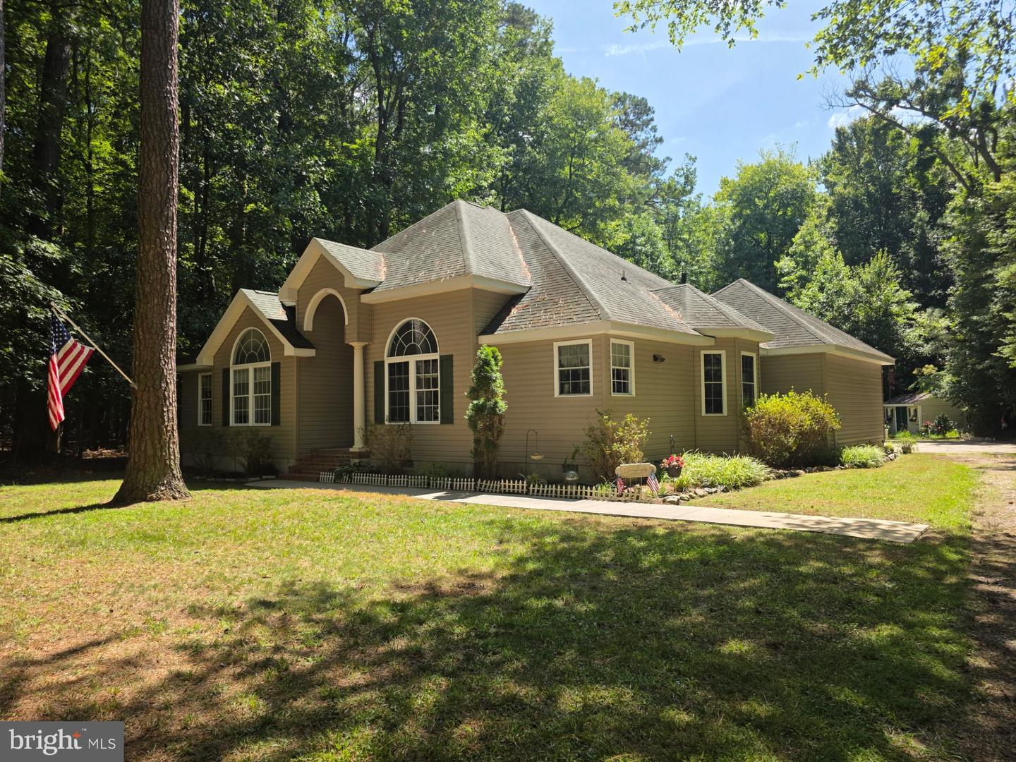 7407 Cherry Walk Rd Property Photo 1